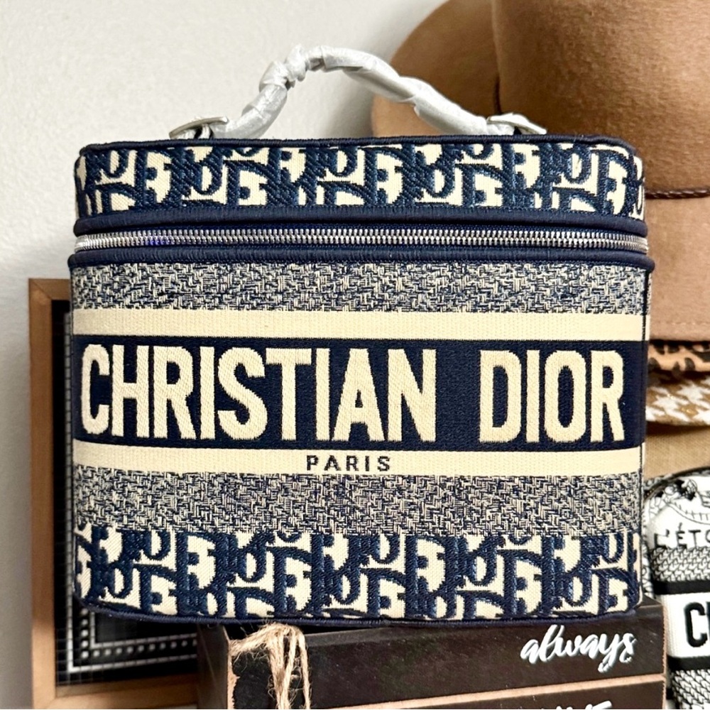 Christian Dior Beauty Parfums Collection Vanity Travel Vanity ~ Brand New - Picture 6 of 6